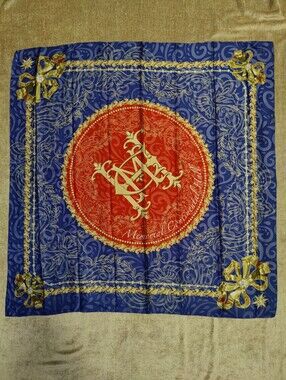 Daughters of the American Revolution Memorial Continental Hall Scarf, 34" x 35"